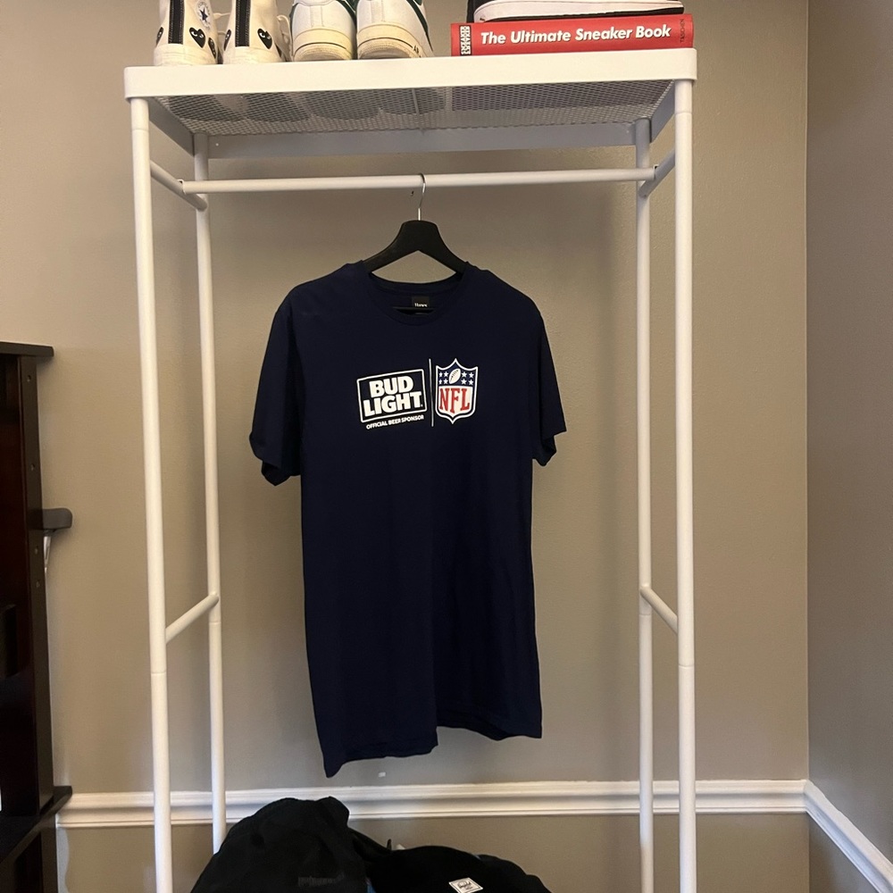 NFL Bud Light Tee L